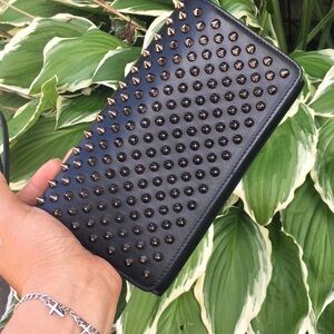 Auth Christian Louboutin Wristlet
